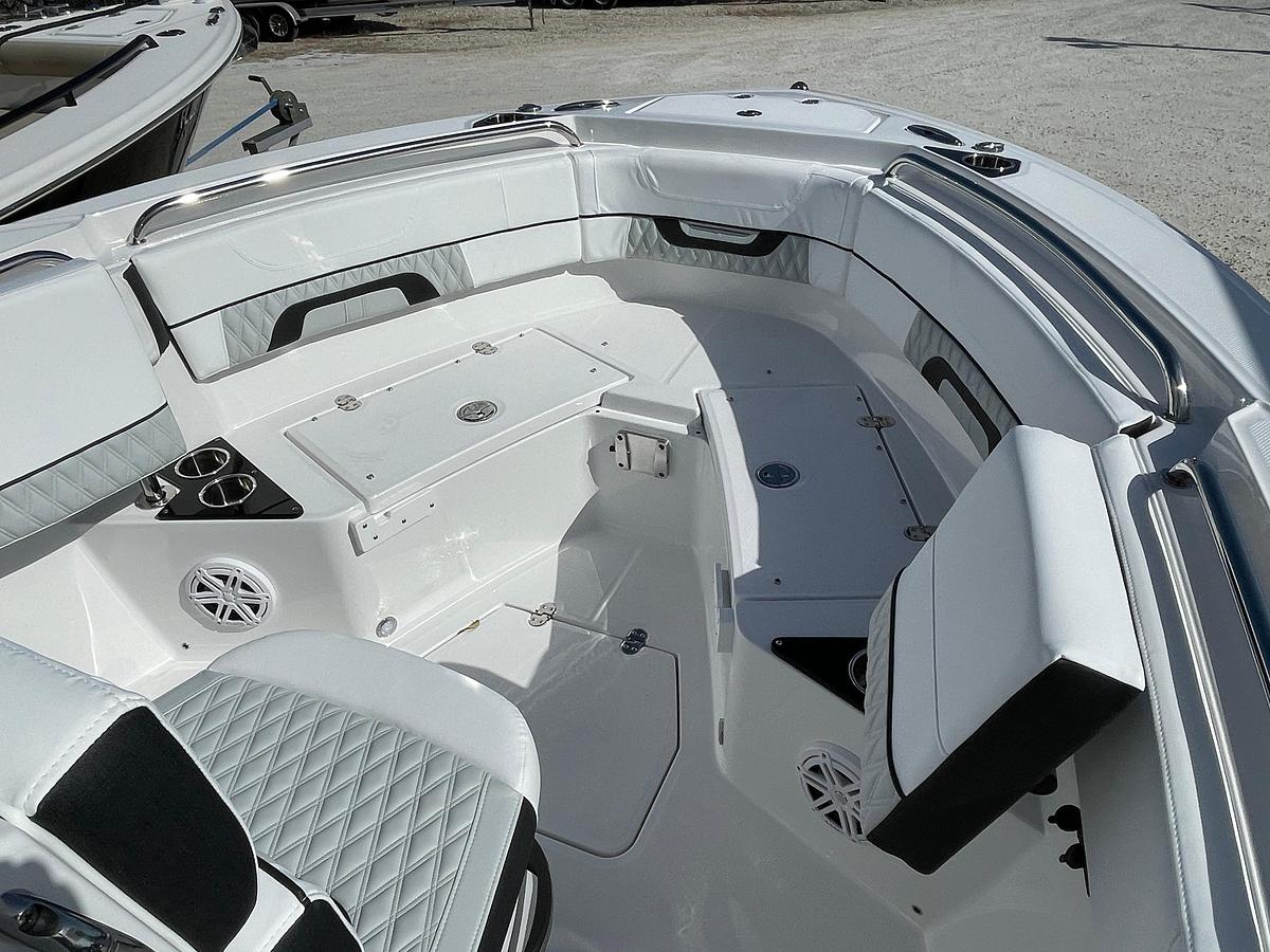 2025 Blackfin 222 CC