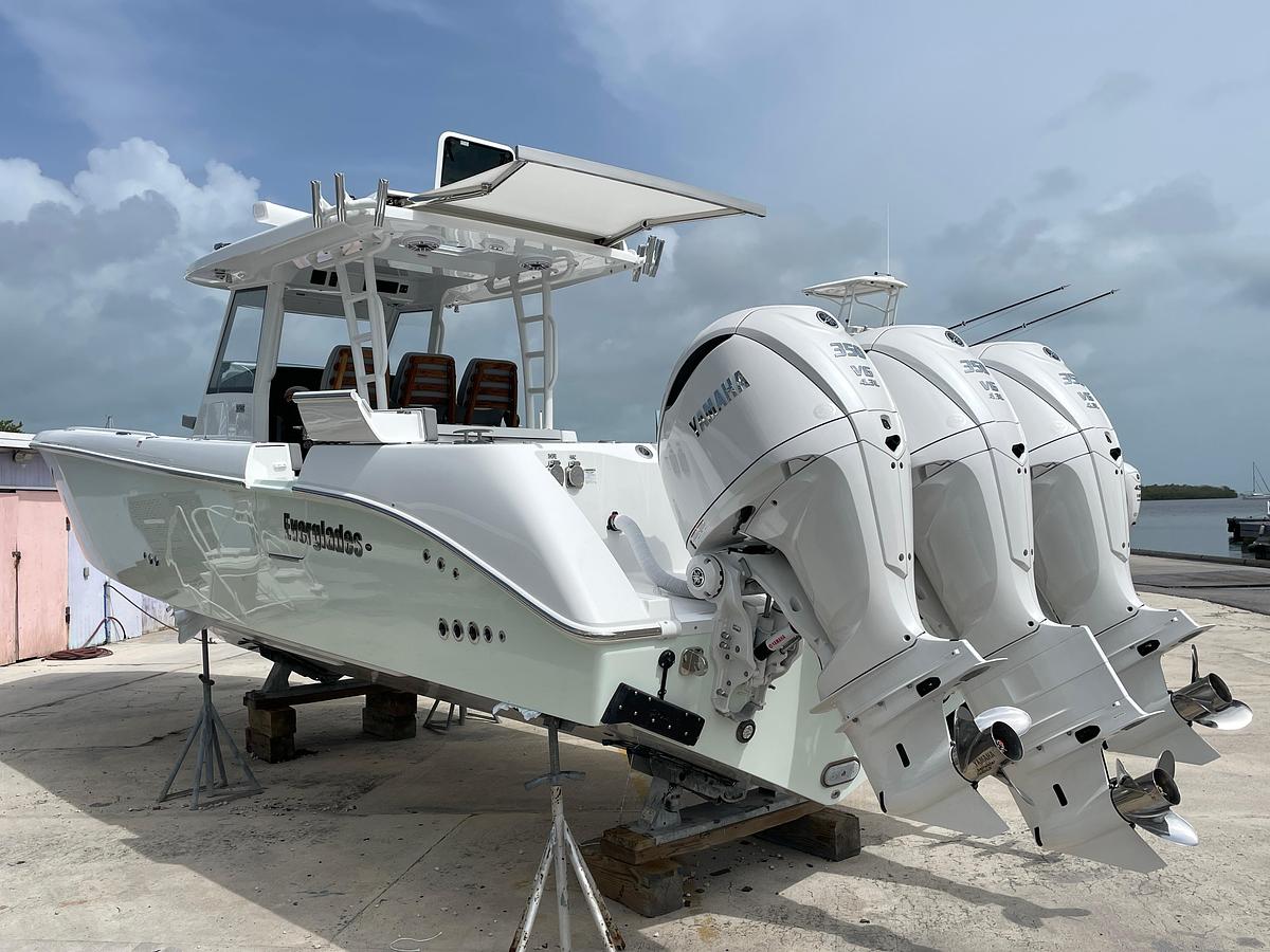 2026 Everglades 375 Center Console