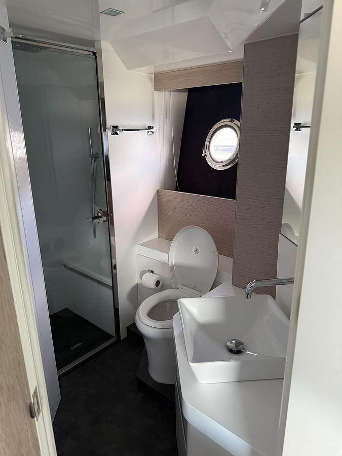 Used 2019 Cranchi E52 S
