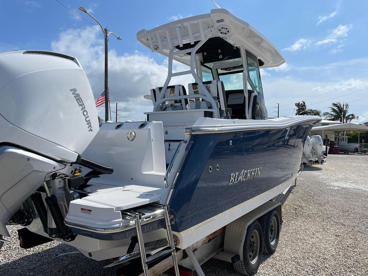 2025 Blackfin 272 CC