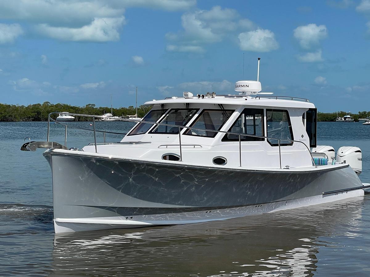 2025 True North 34 Outboard Express