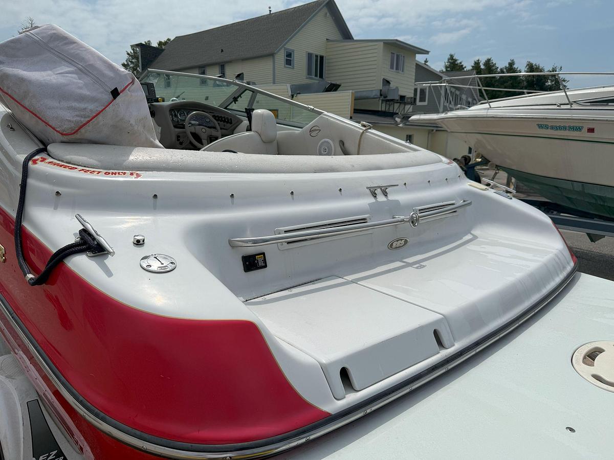 Used 1999 Crownline 225BR