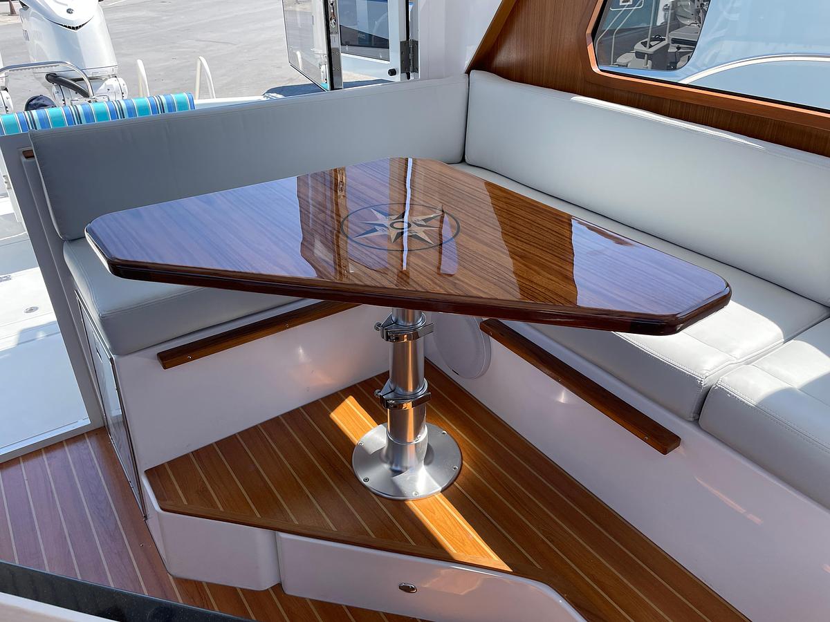 2025 True North 34 Outboard Express