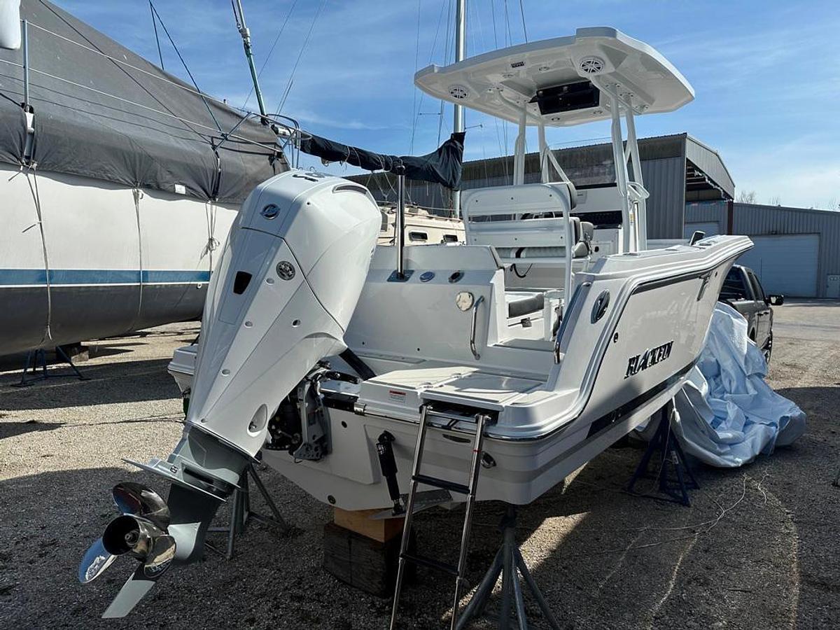 2024 Blackfin 222 CC