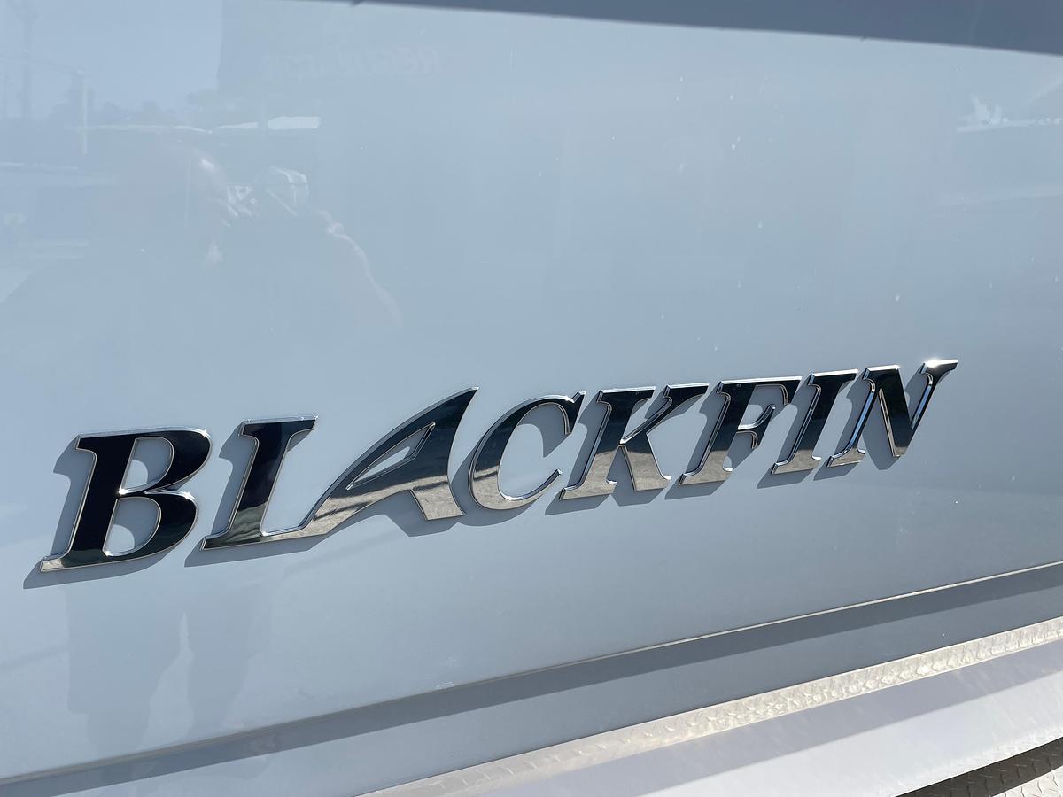 2025 Blackfin 302 CC