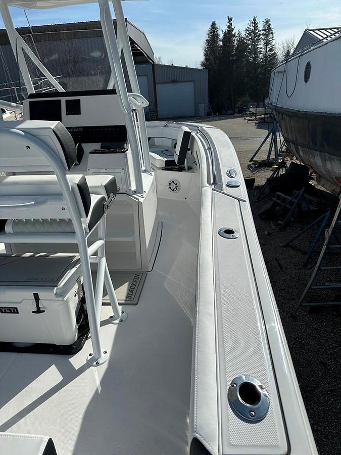 2024 Blackfin 222 CC