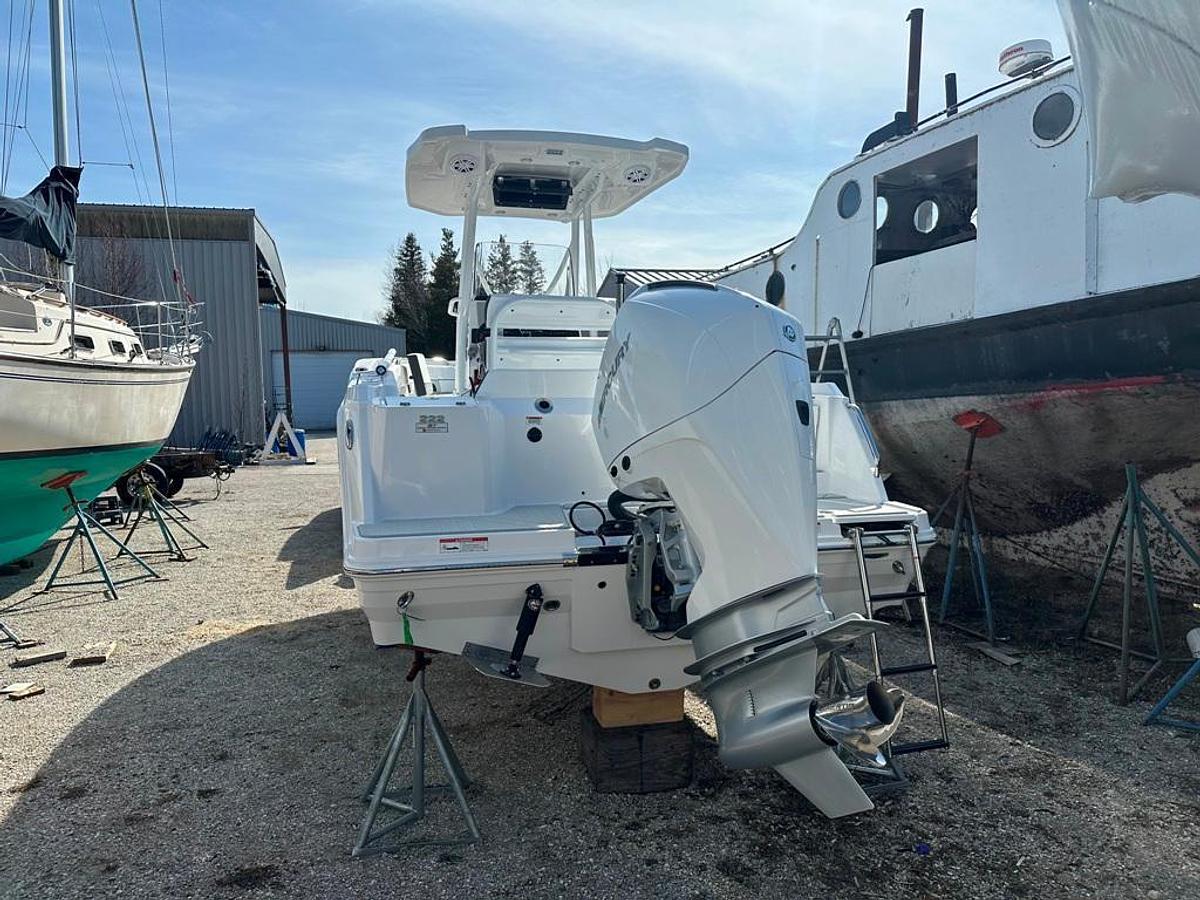 2024 Blackfin 222 CC