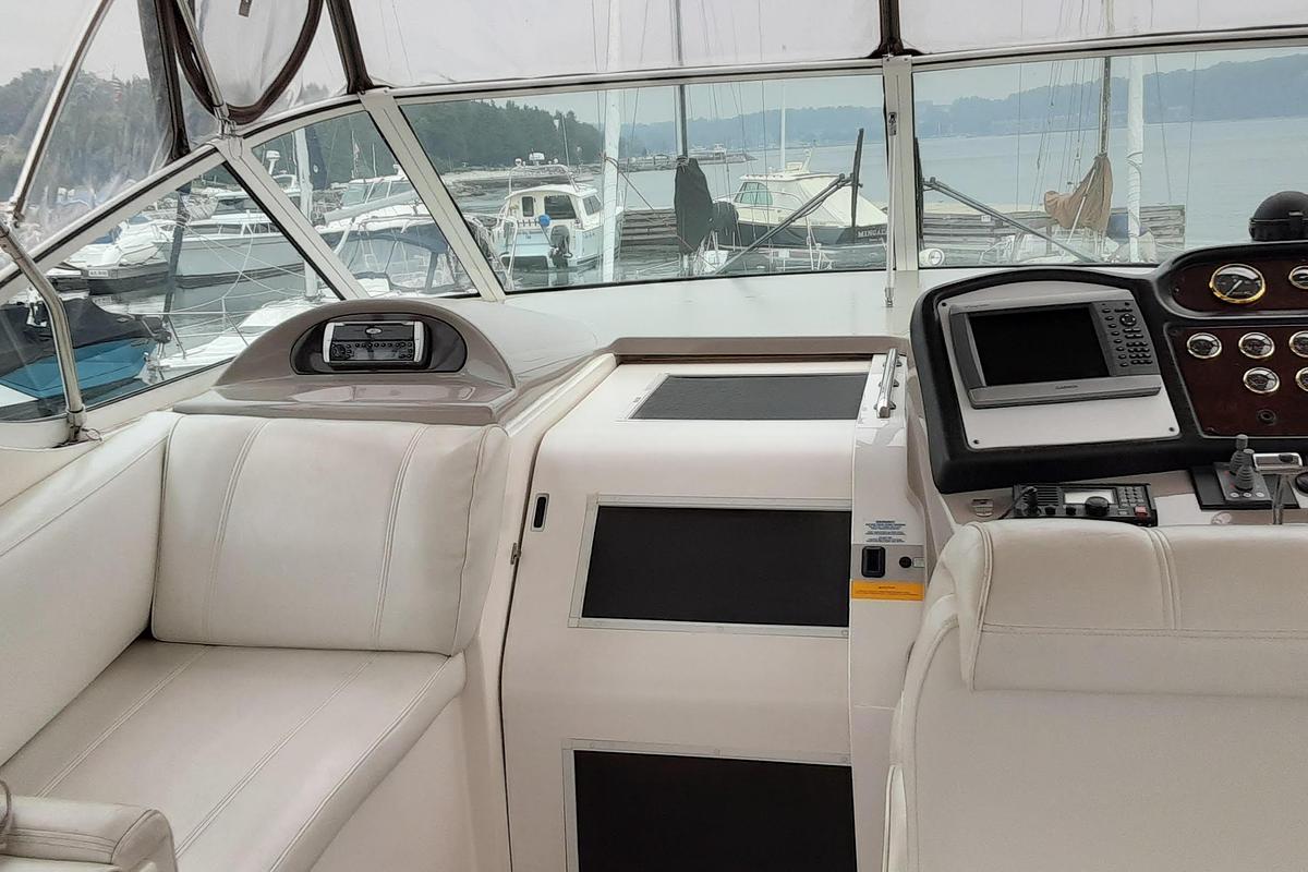 Used 2003 Cruisers Yachts 4050 Express
