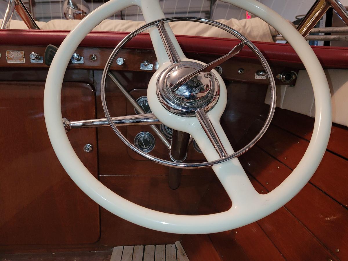 Used 1953 Chris-Craft HOLIDAY 24