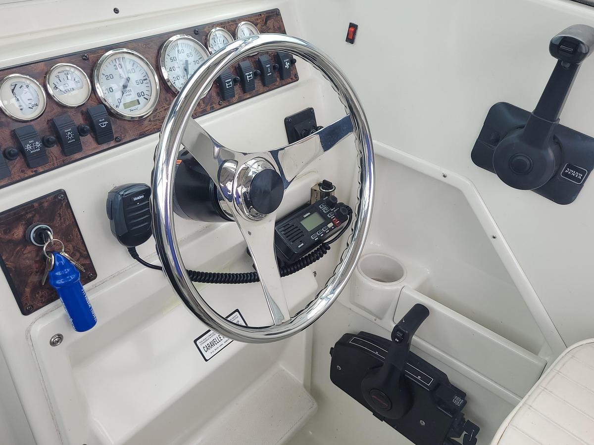 Used 2003 Caravelle Sea Hawk 230 Walk Around OB