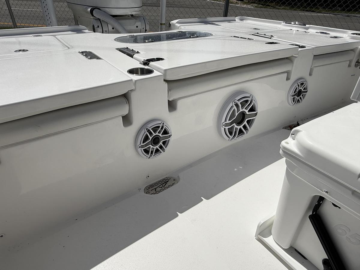 Tidewater 2500 Carolina Bay