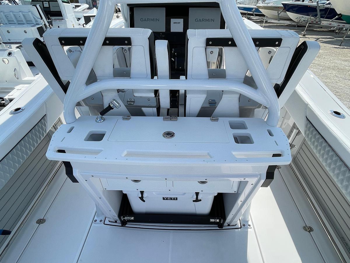 2025 Blackfin 272 CC