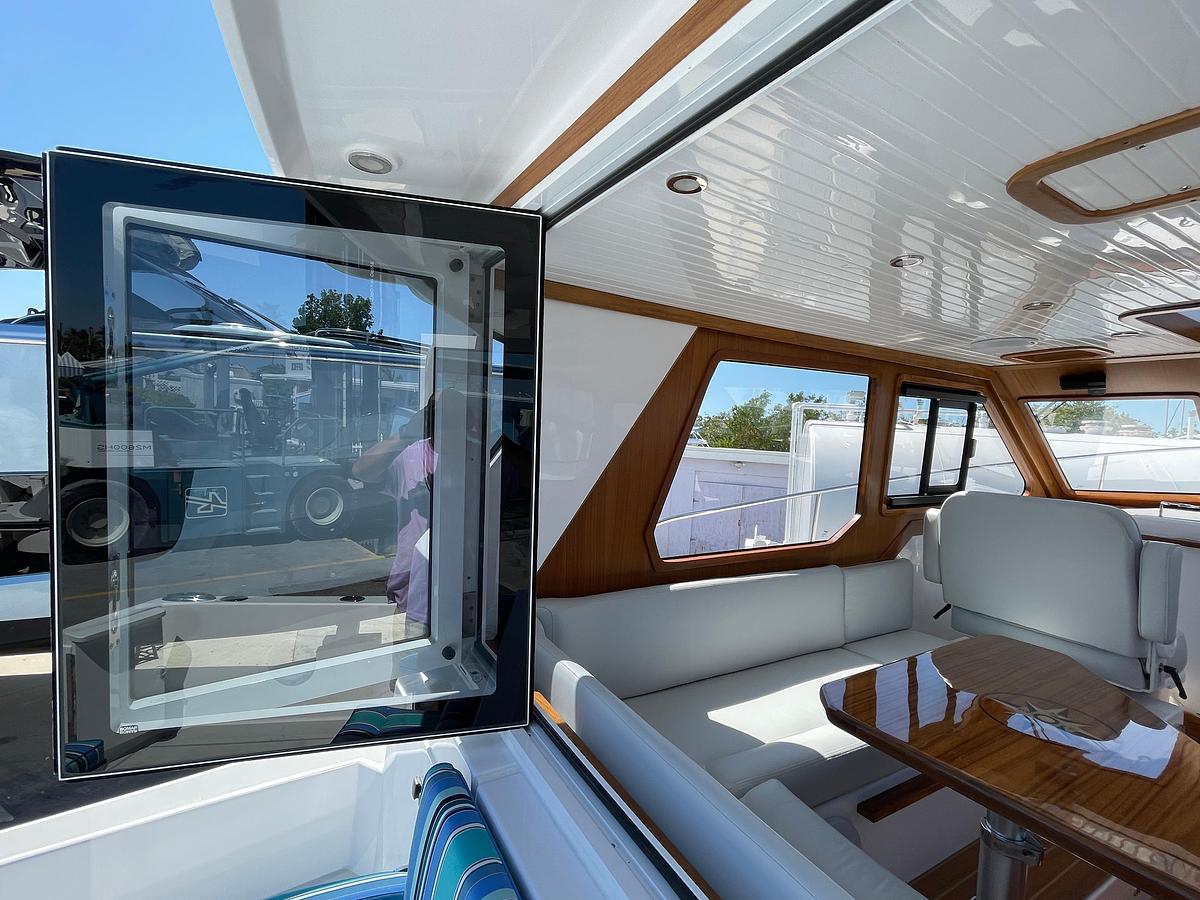 2025 True North 34 Outboard Express