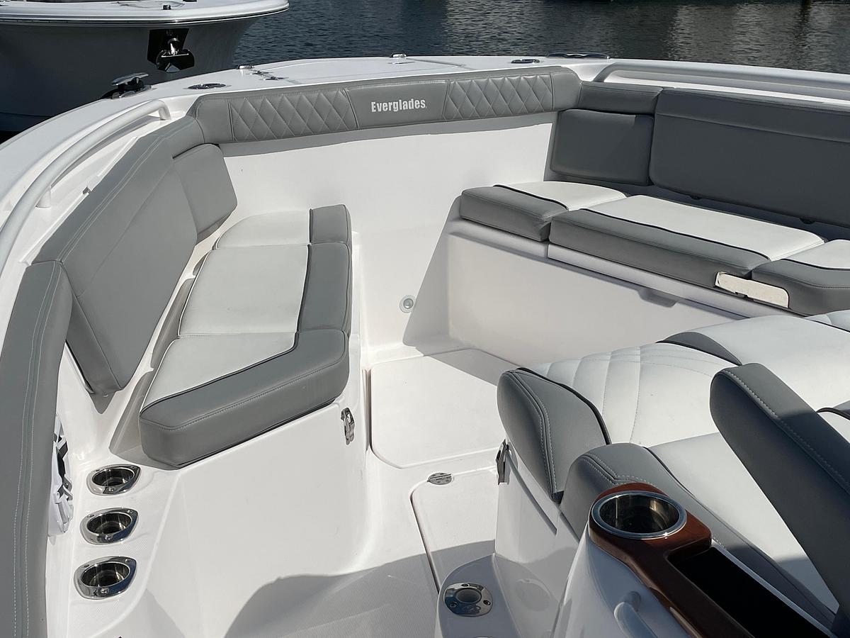 Used 2021 Everglades 395 Center Console