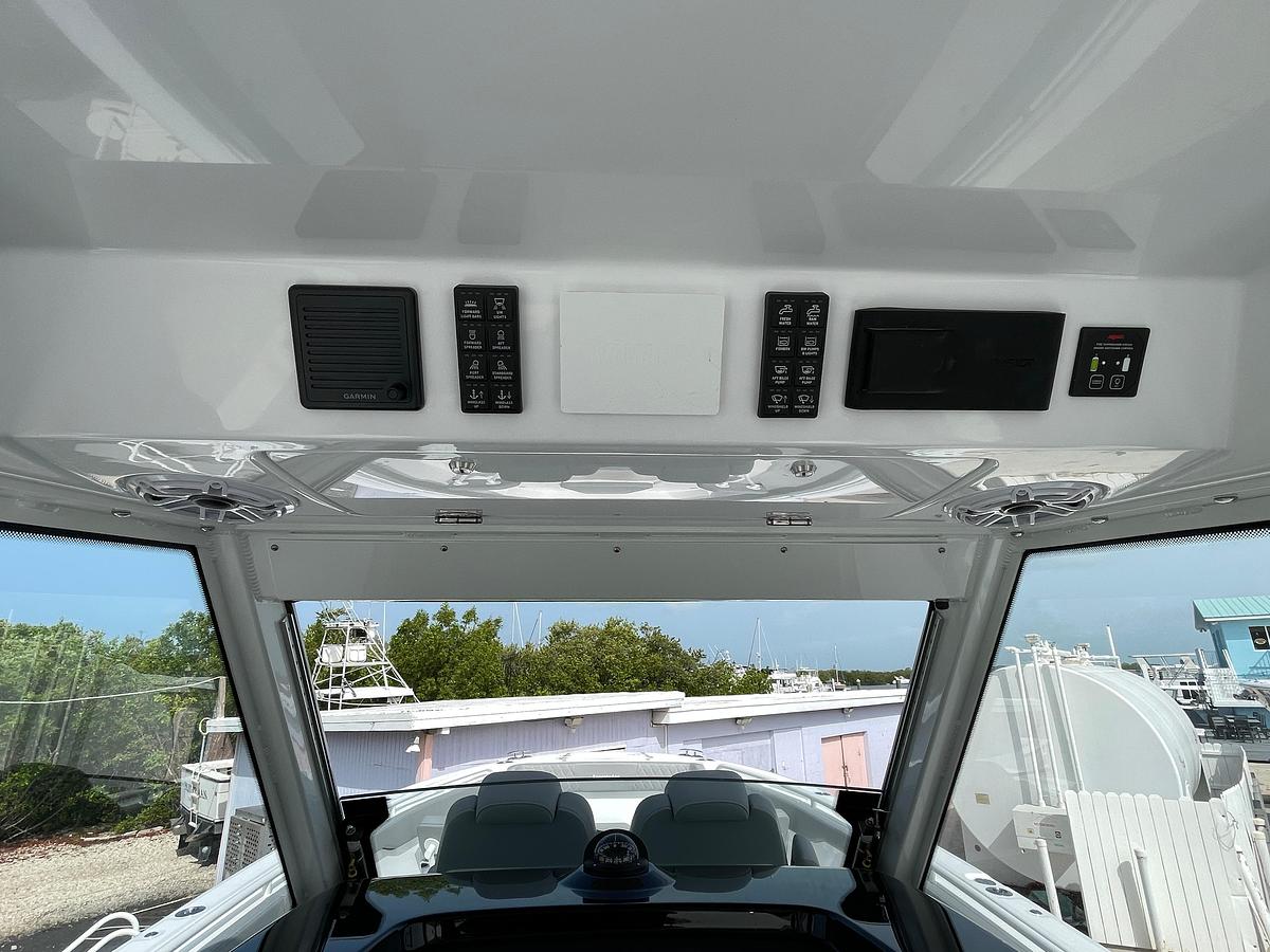2026 Everglades 375 Center Console