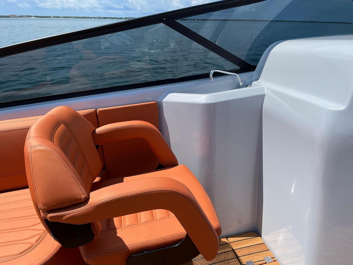 2022 Cranchi 26 Rider | 26ft