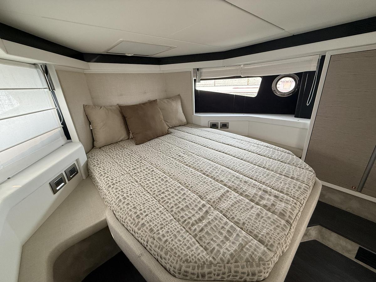 Used 2019 Cranchi E52 S