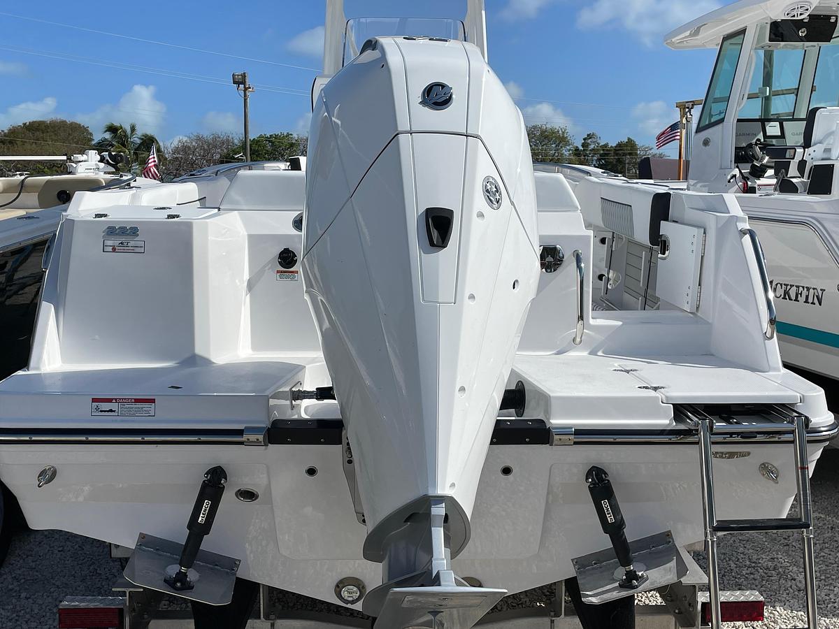 2025 Blackfin 222 CC