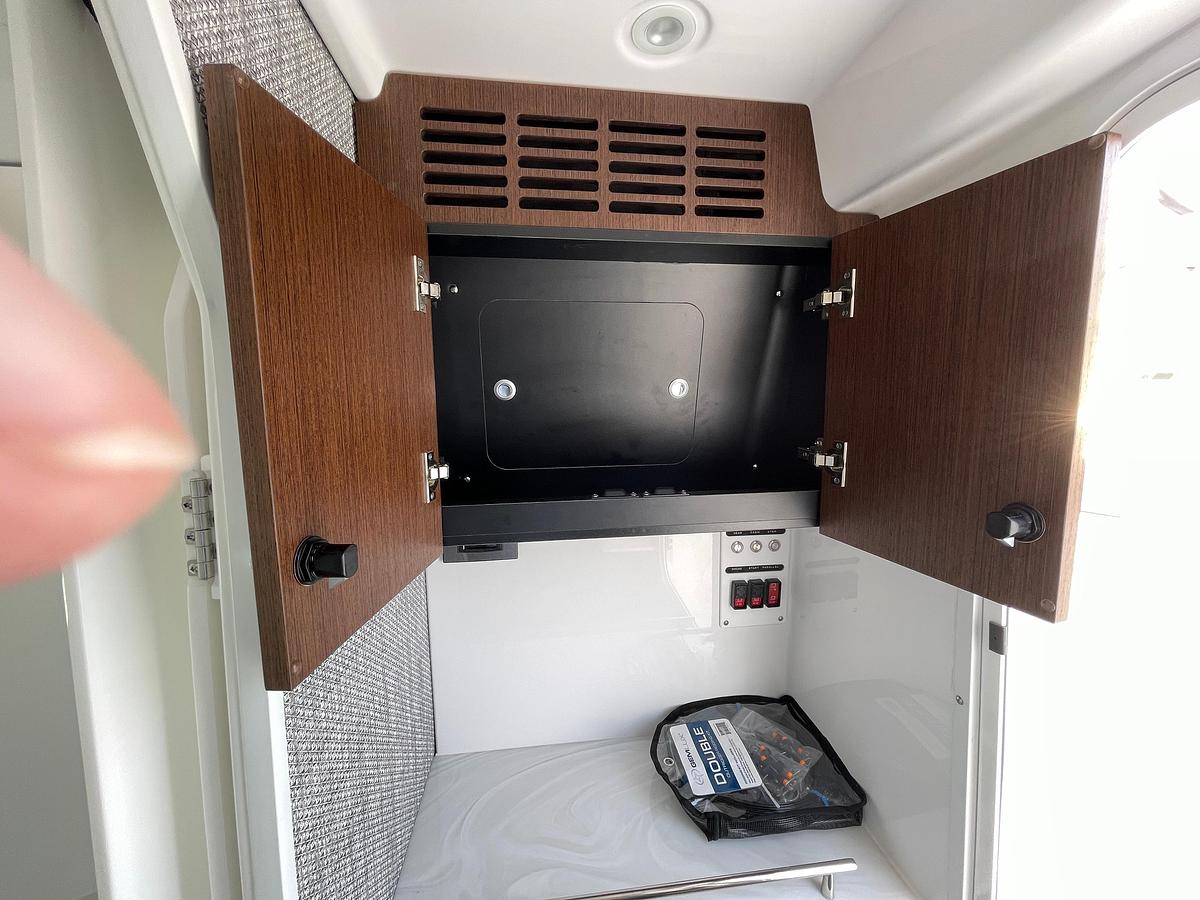 2026 Everglades 375 Center Console