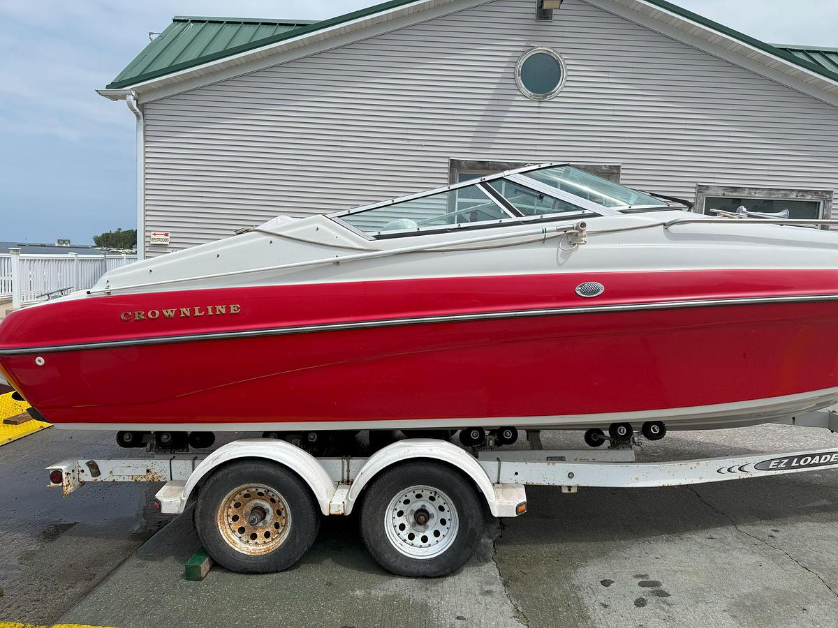 Used 1999 Crownline 225BR