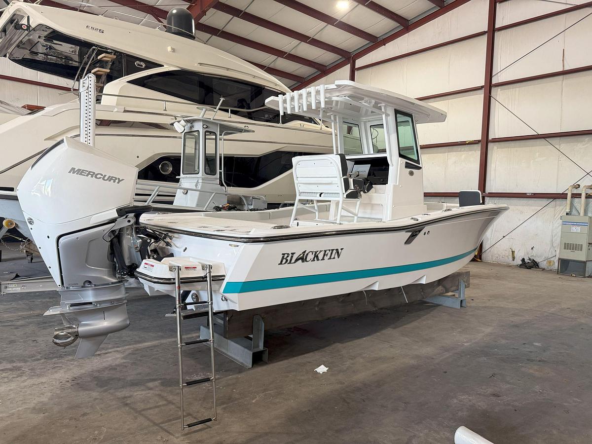 2026 Blackfin 242 HB