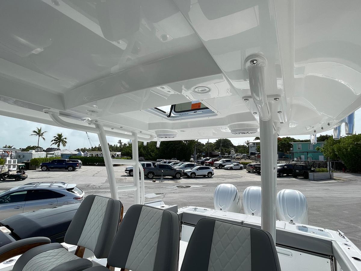2026 Everglades 375 Center Console