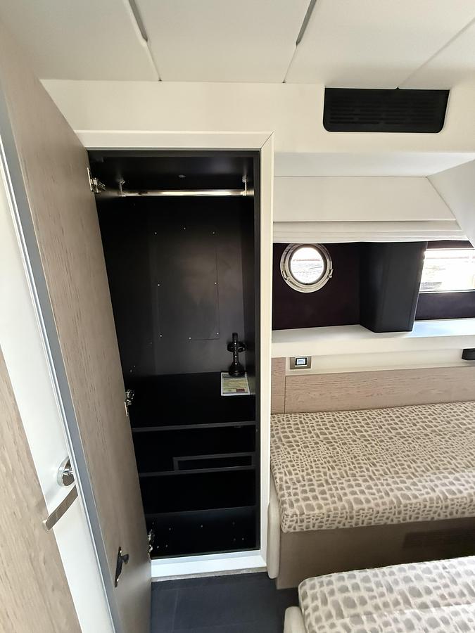 Used 2019 Cranchi E52 S