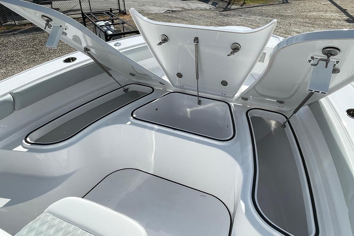 2026 Blackfin 242 HB