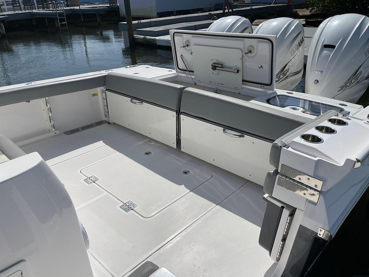 Used 2021 Everglades 395 Center Console