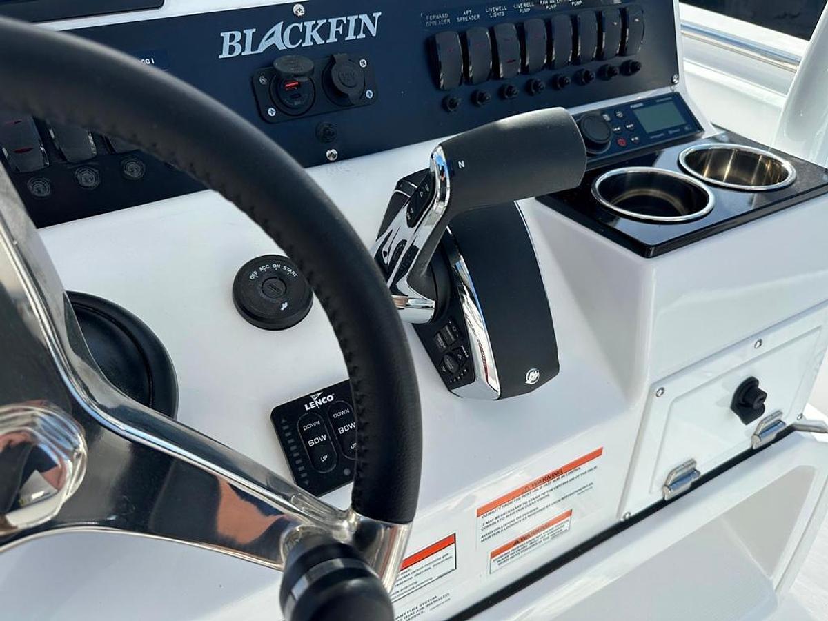 2024 Blackfin 222 CC