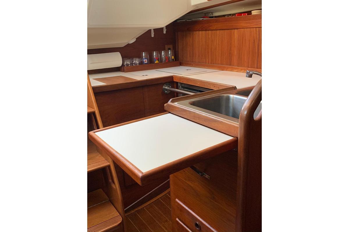 Used 1986 Sabre 34 MK II
