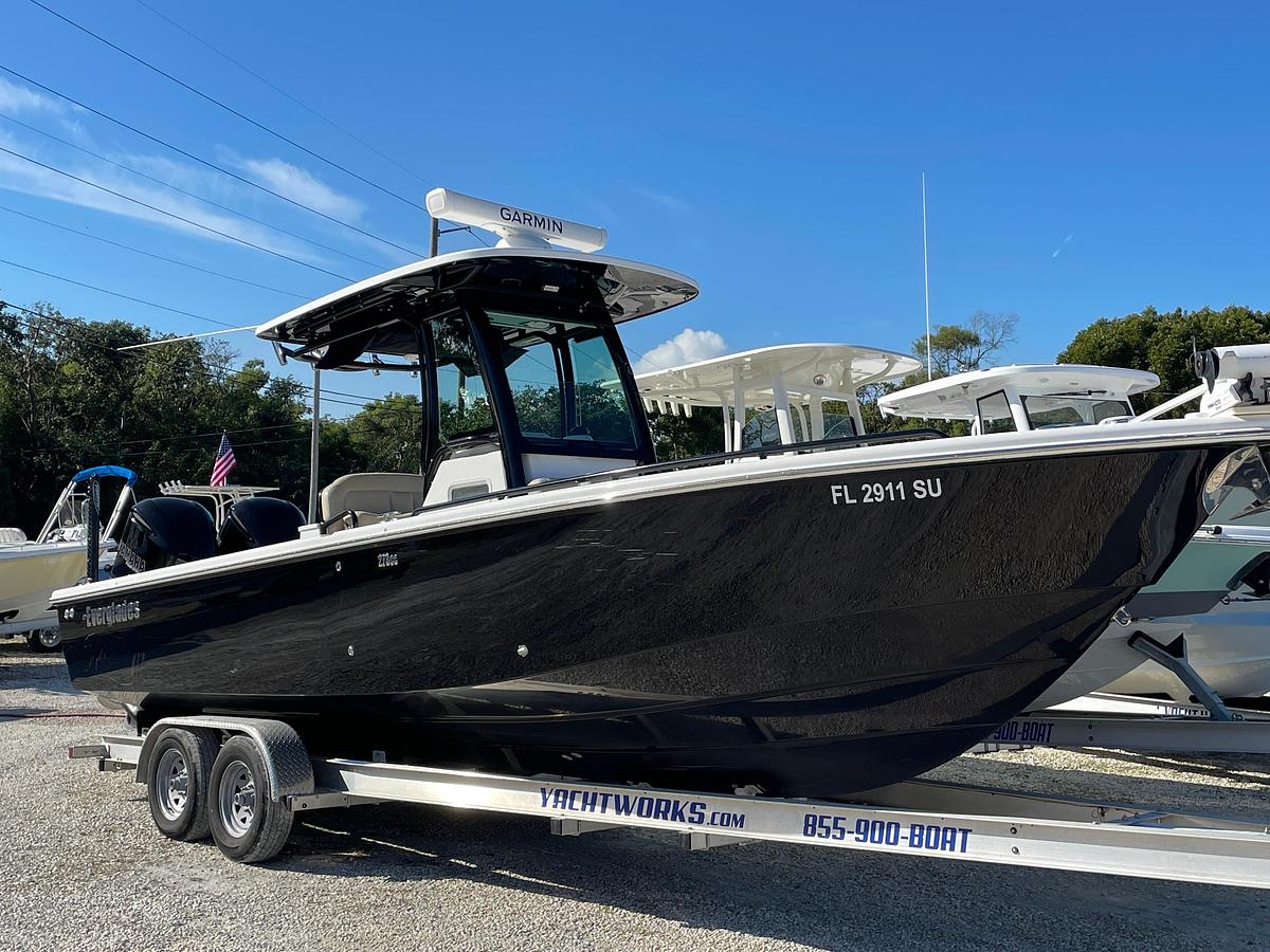 Used 2020 Everglades 273 Center Console