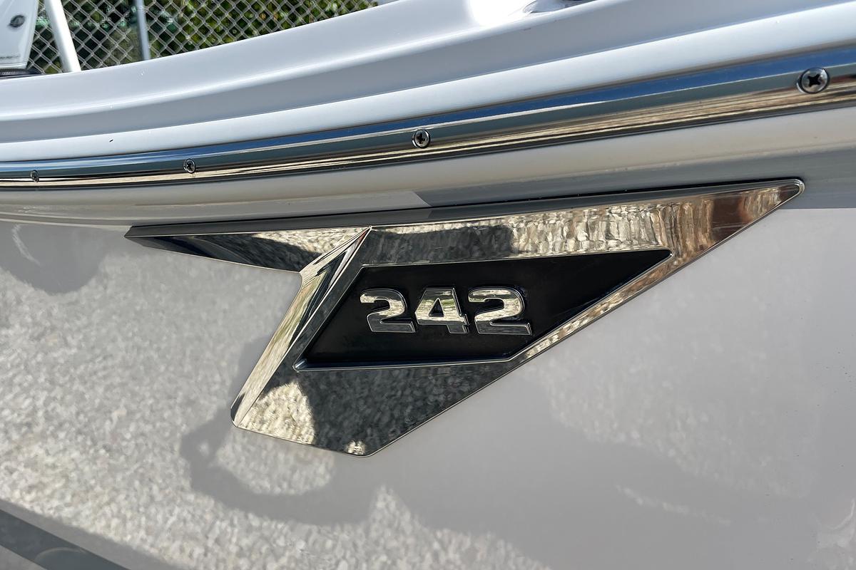 2026 Blackfin 242 HB