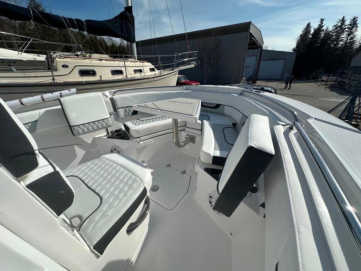 2024 Blackfin 222 CC