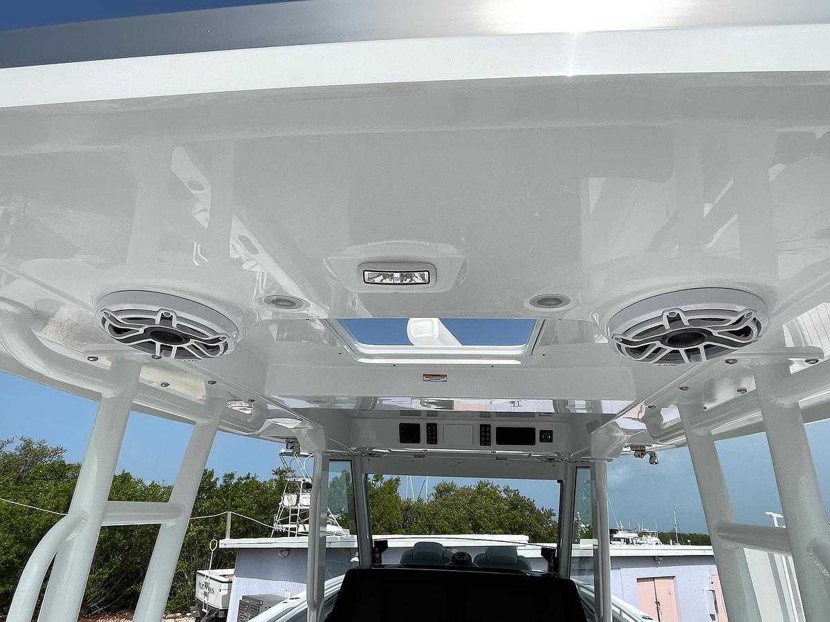 2026 Everglades 375 Center Console