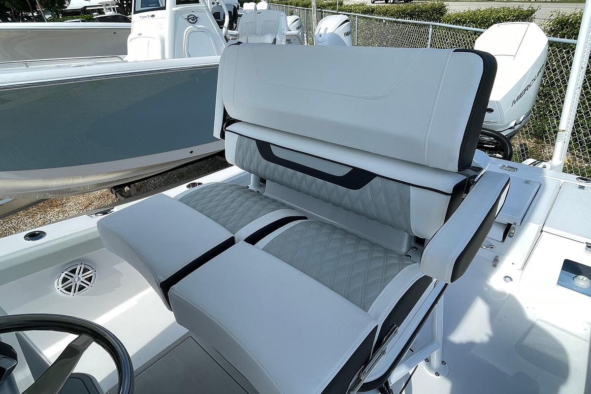 2026 Blackfin 242 HB