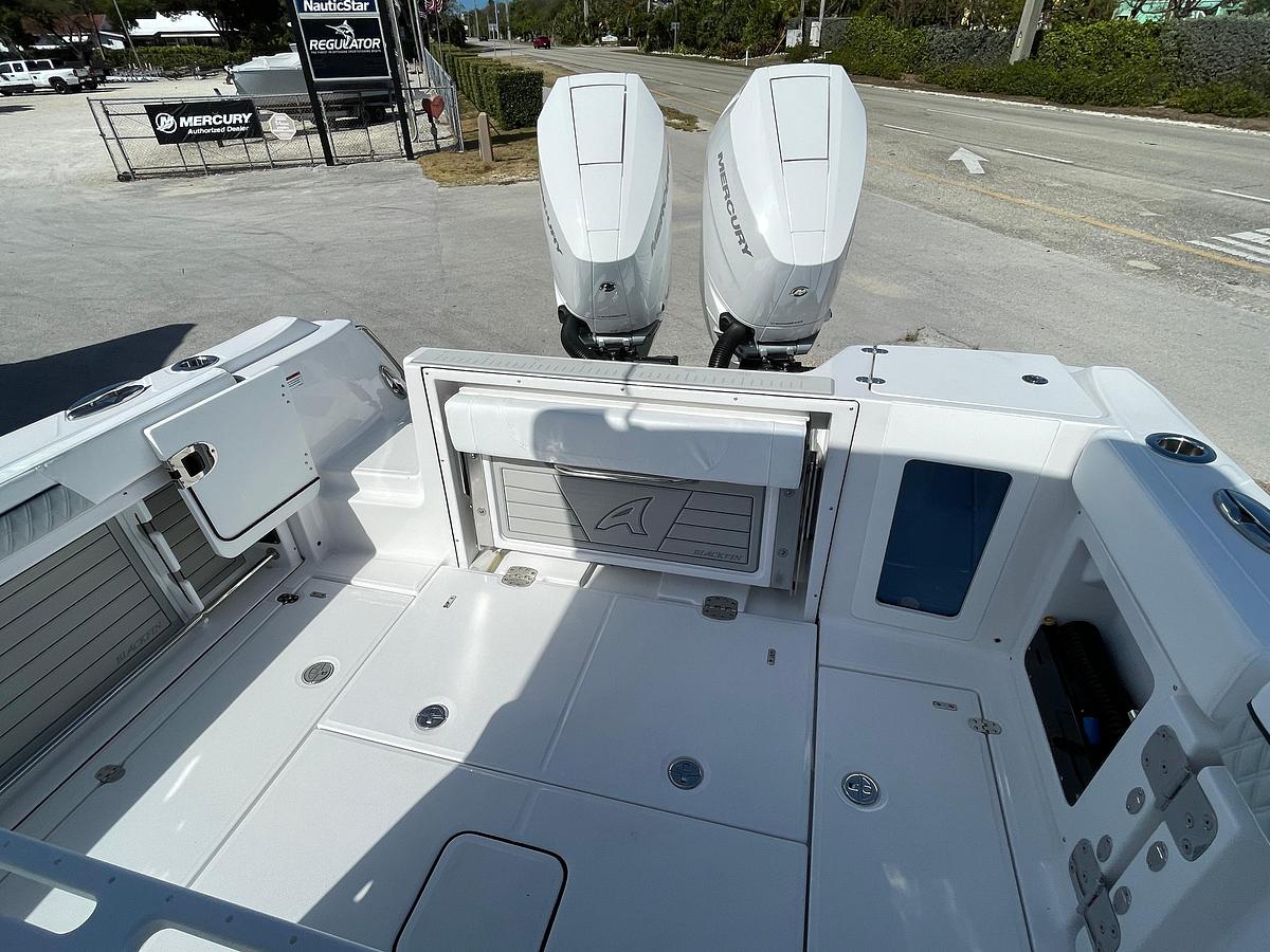 2025 Blackfin 302 CC