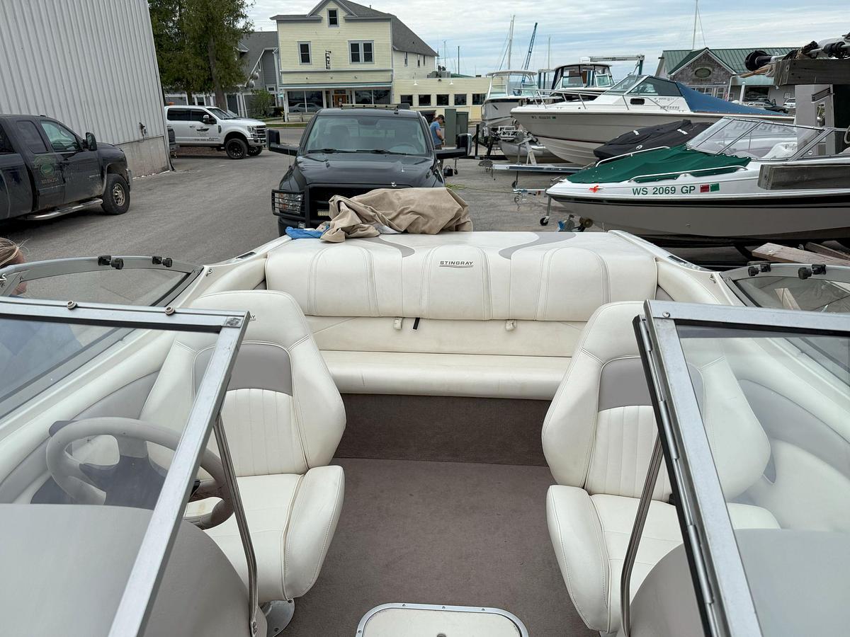 Used 2003 Stingray 200 LX