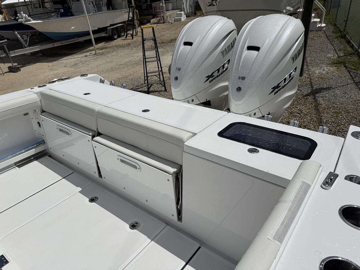 2027 Everglades 335 Center Console