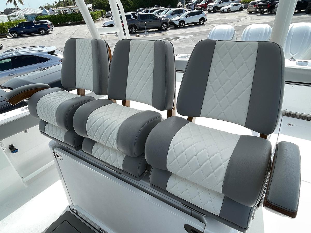 2026 Everglades 375 Center Console