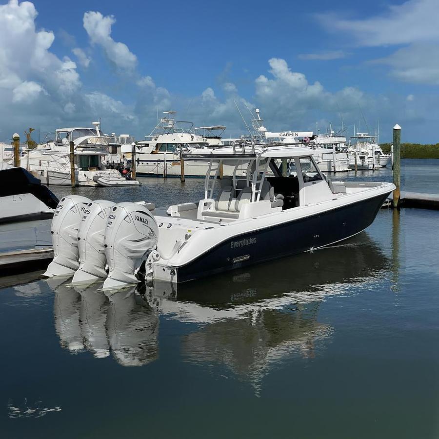 Used 2021 Everglades 395 Center Console