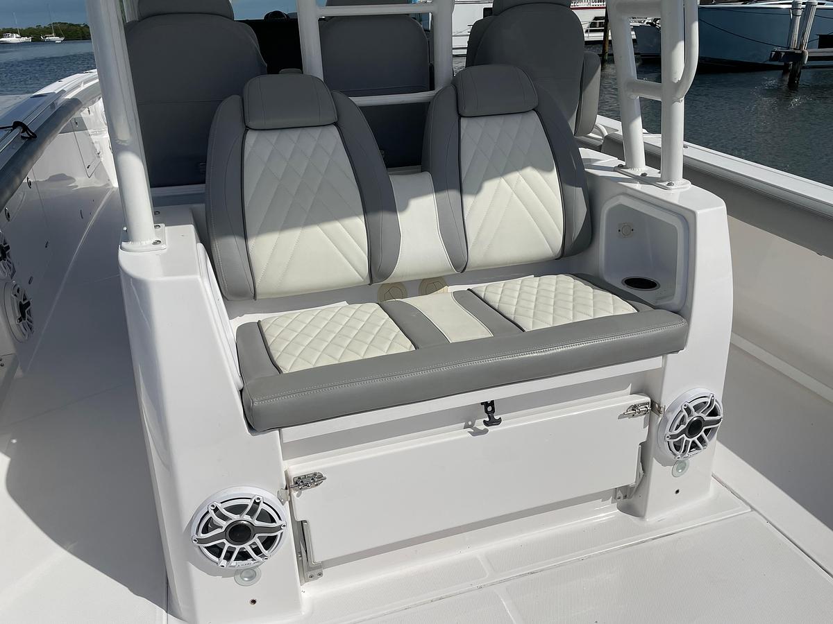 Used 2021 Everglades 395 Center Console