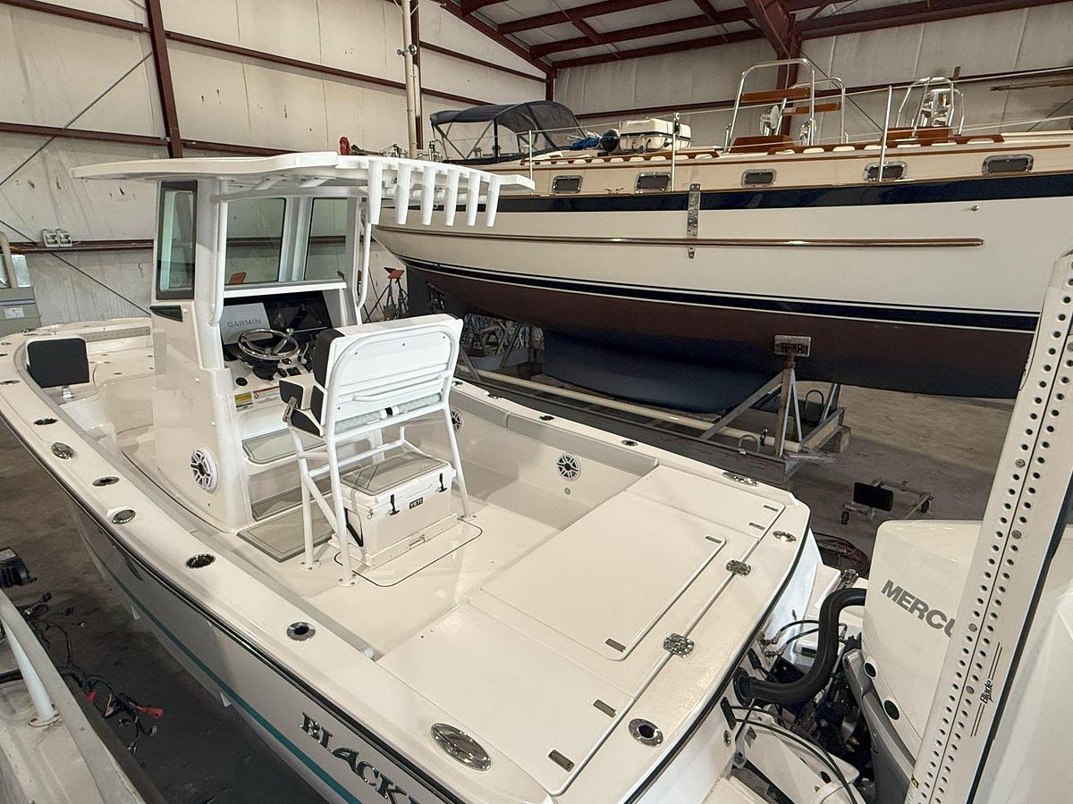 2026 Blackfin 242 HB
