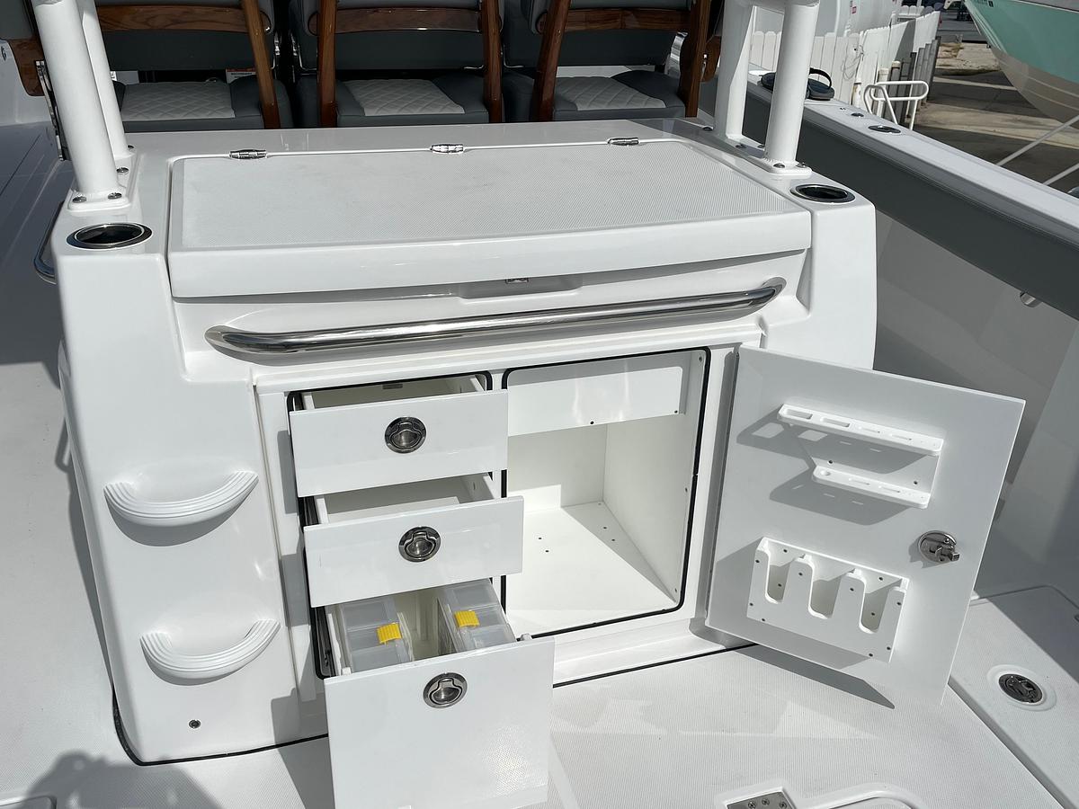 2026 Everglades 375 Center Console