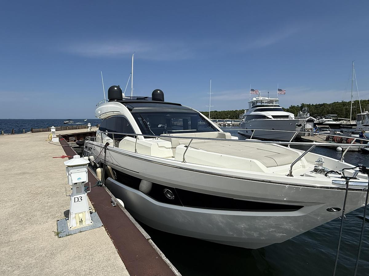 Used 2019 Cranchi E52 S