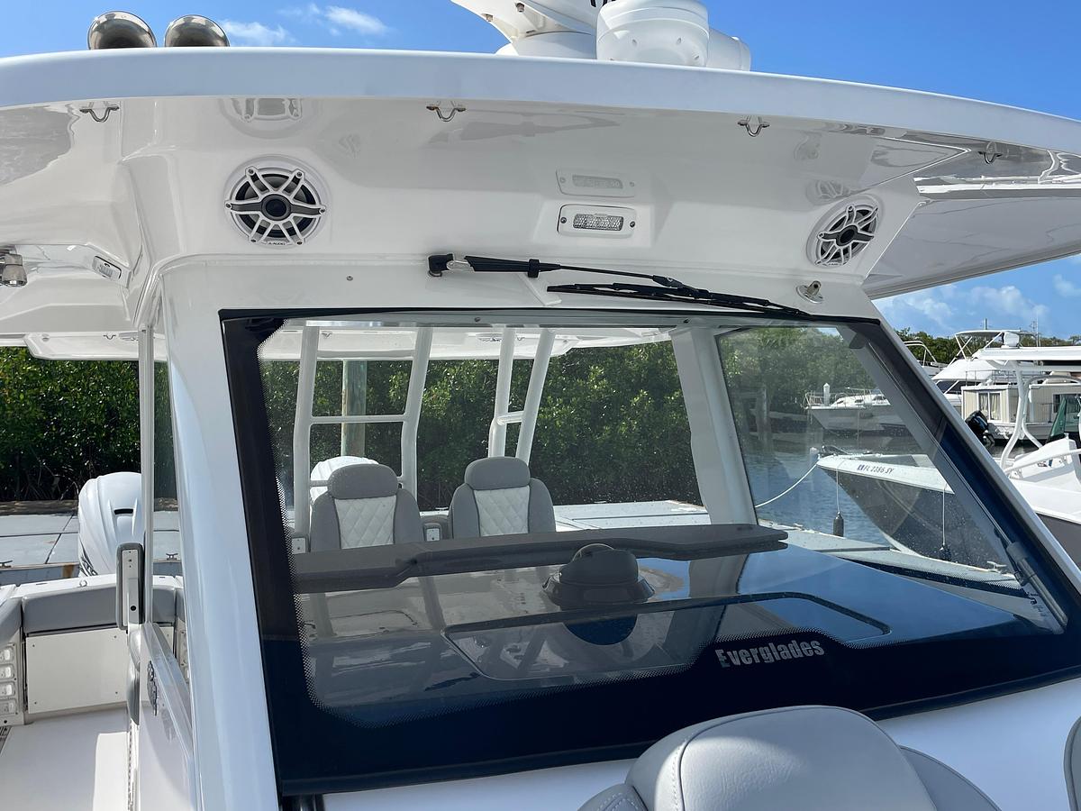 Used 2021 Everglades 395 Center Console