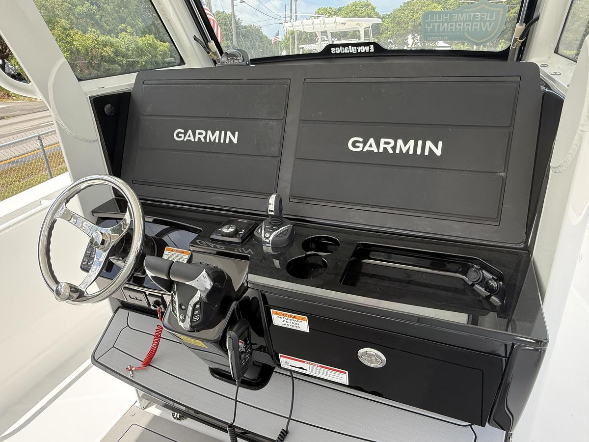 2027 Everglades 335 Center Console