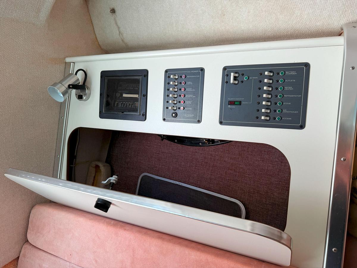 Used 1988 Slickcraft 268 SC