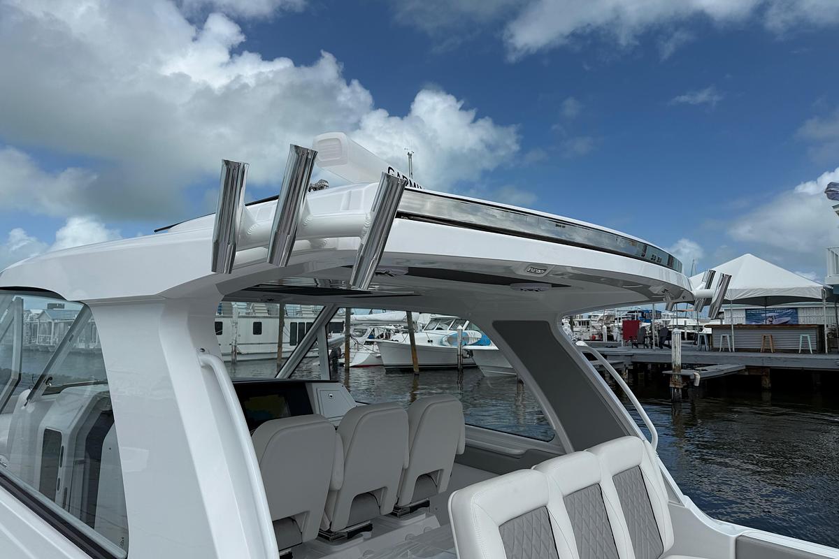 2026 Everglades 367CX