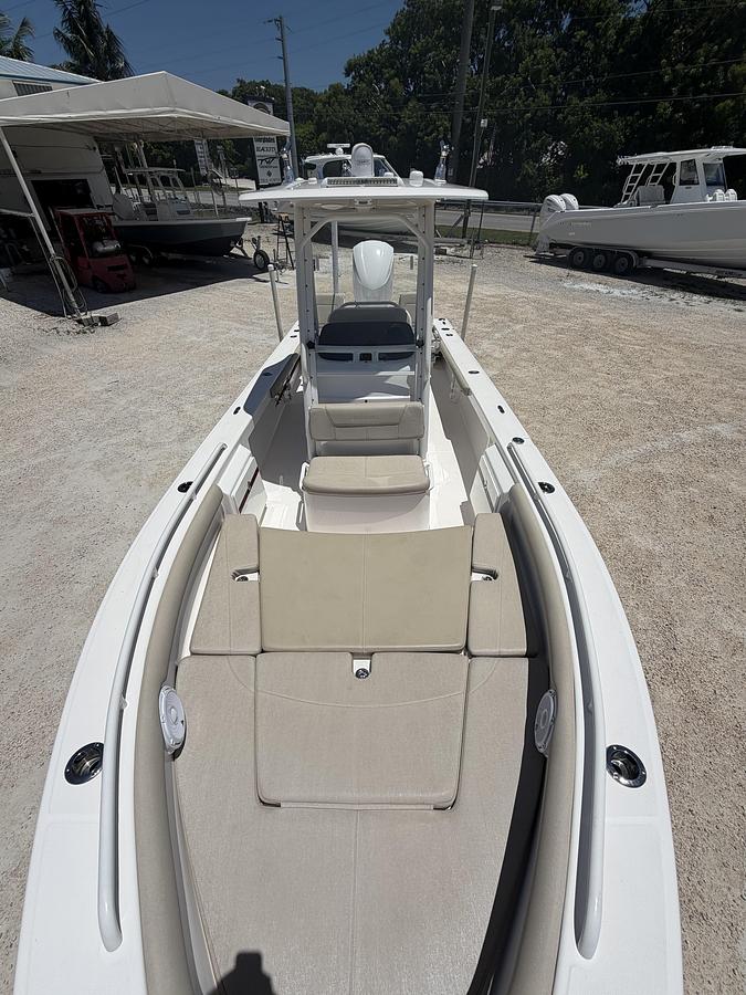 Used 2014 Everglades 243 Center Console